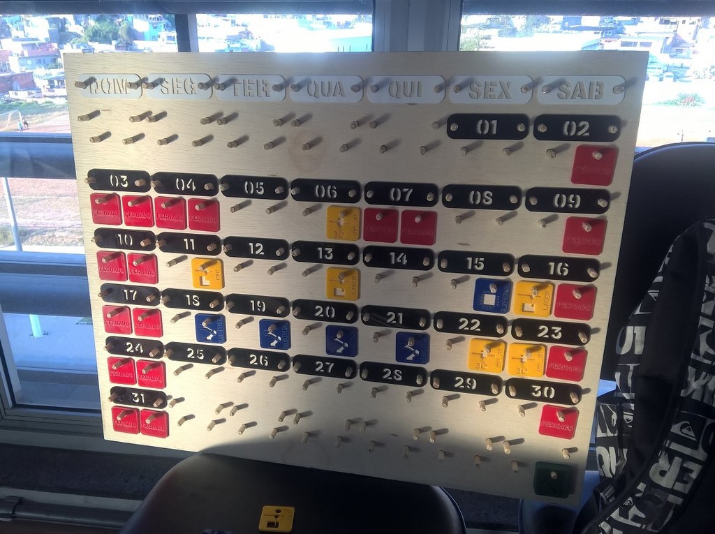 طرح فایل تقویم کارگاهی مناسب برای استفاده در دستگاه های cnc چوب و cnc لیزر - laser cutter workshop calendar dxf file