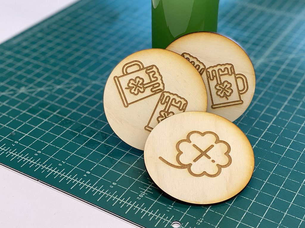 طرح برای برش زیرلیوانی با فرمت . مناسب برای استفاده در دستگاه های cnc چوب و cnc لیزر - laser cut coaster blanks svg file