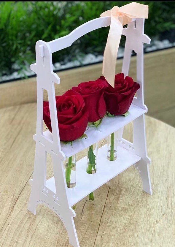 طرح برج ایفل مناسب برای استفاده در دستگاه های cnc چوب و cnc لیزر - laser cut eiffel tower planter flower stand elegant wooden flask stand cdr file