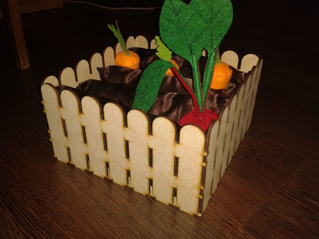 طرح برش جعبه گل برای لیزر برش مناسب برای استفاده در دستگاه های cnc چوب و cnc لیزر - laser cut flower fence box template cdr file