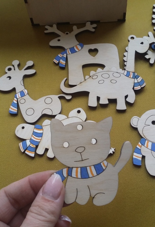 طرح آهنرباهای کریسمسی مناسب برای استفاده در دستگاه های cnc چوب و cnc لیزر - laser cut christmas magnets cdr file