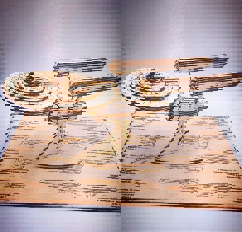 طرح تجاری USS مناسب برای استفاده در دستگاه های cnc چوب و cnc لیزر - laser cut uss enterprise dxf file