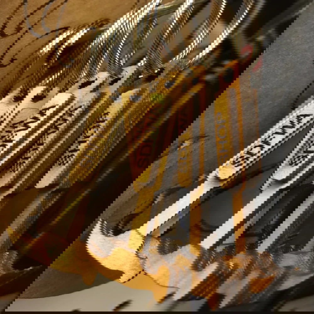 طرح جاکلیدی چکش چوبی مناسب برای استفاده در دستگاه های cnc چوب و cnc لیزر - laser cut wooden hammer keychain cdr file