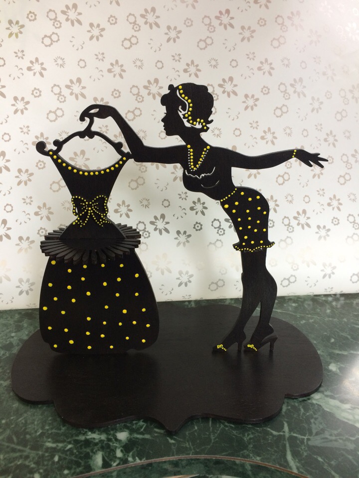 طرح جا دستمال سفره طرح لباس زنانه مناسب برای استفاده در دستگاه های cnc چوب و cnc لیزر - laser cut napkin holder lady with dress cdr file