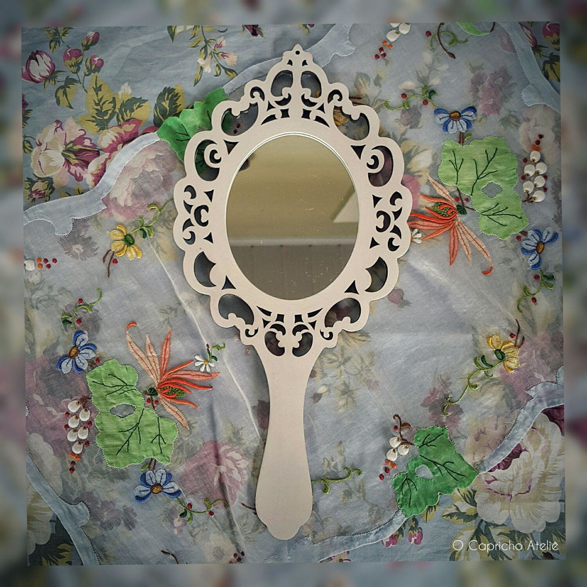 طرح قاب آینه دستی تزئینی مناسب برای استفاده در دستگاه های cnc چوب و cnc لیزر - laser cut decorative hand mirror frame cdr file