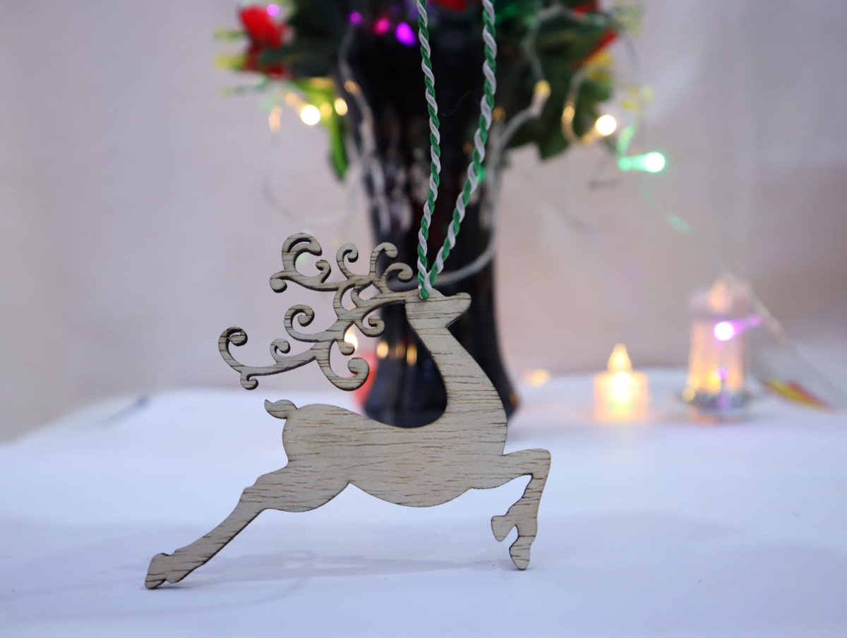 طرح گوزن شمالی کریسمس مناسب برای استفاده در دستگاه های cnc چوب و cnc لیزر - laser cut christmas reindeer ornament cdr file