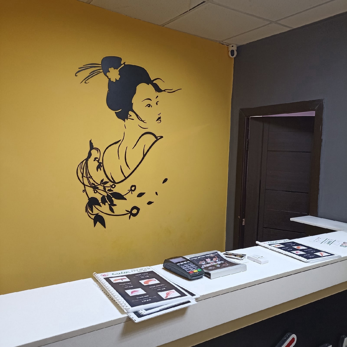 طرح دیوار دختر ژاپنی با پنل دیواری ام دی اف و ضخامت ۳ میلی متر ( ) مناسب برای استفاده در دستگاه های cnc چوب و cnc لیزر - laser cut japanese girl wall decor geisha wall panel mdf 3mm cdr file