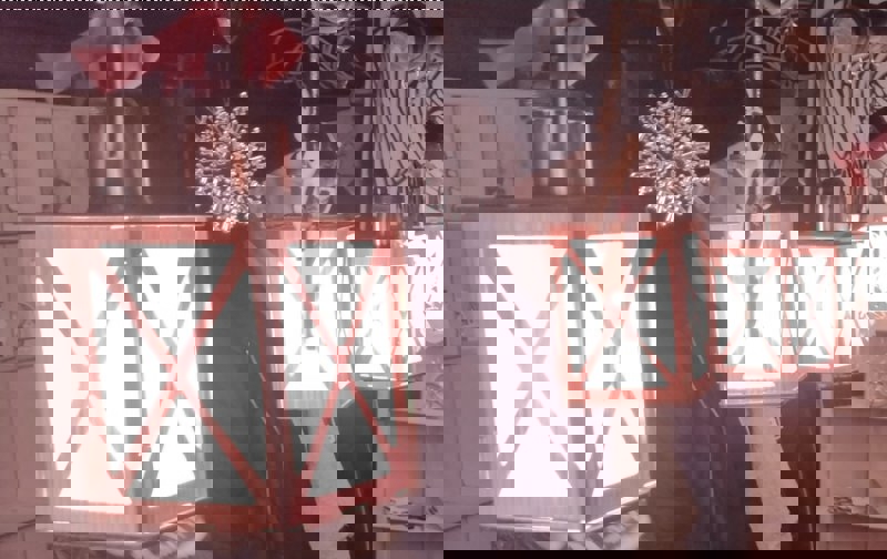 طرح فانوس کریسمس مناسب برای استفاده در دستگاه های cnc چوب و cnc لیزر - laser cut christmas lantern svg file