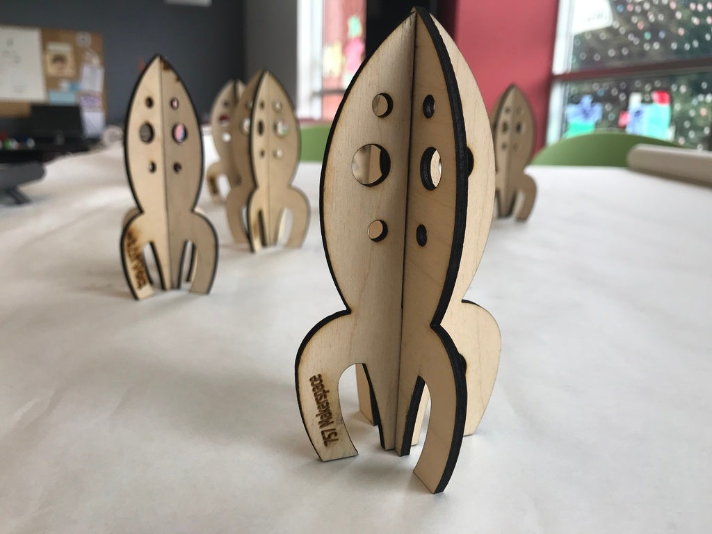 طرح کشتی موشک کوچک مناسب برای استفاده در دستگاه های cnc چوب و cnc لیزر - laser cut mini rocket ship dxf file