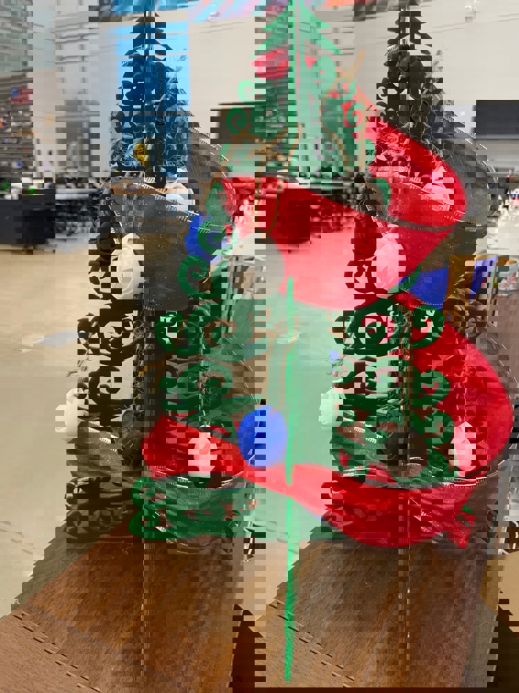 طرح درخت کریسمس تزئینی مناسب برای استفاده در دستگاه های cnc چوب و cnc لیزر - laser cut decorative christmas tree svg file