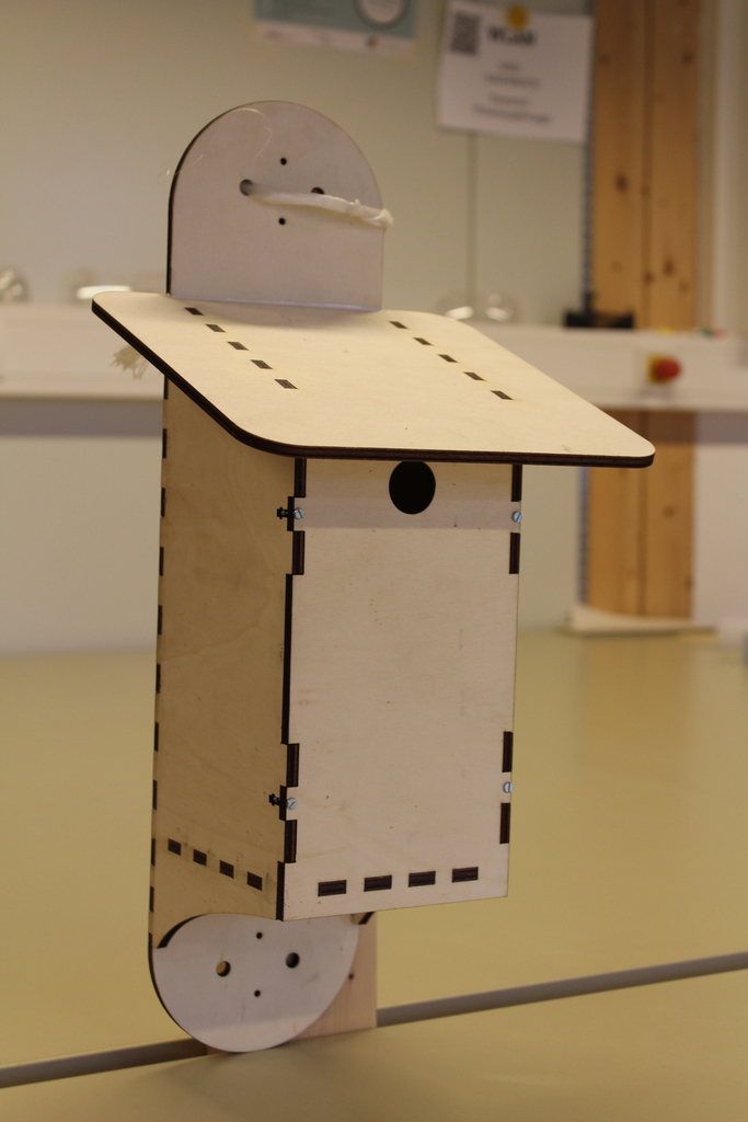 طرح جعبه‌های لانه‌سازی برای پرندگان ، با قطر ۶ میلی‌متر مناسب برای استفاده در دستگاه های cnc چوب و cnc لیزر - laser cut nesting boxes for birds 6mm dxf file