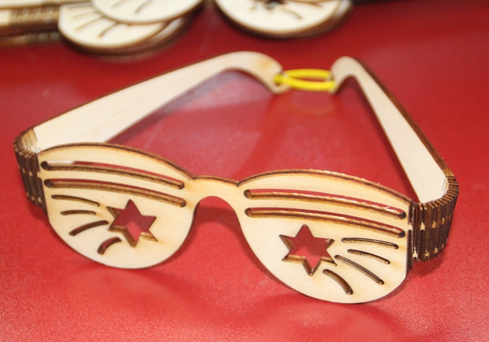 طرح سه بعدی عینک آفتابی مهمانی با مناسب برای استفاده در دستگاه های cnc چوب و cnc لیزر - laser cut party sunglasses plywood 3mm cdr file