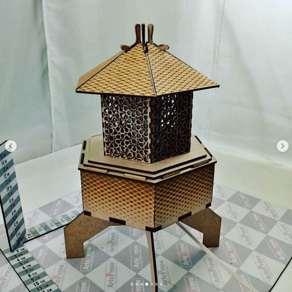 طرح چراغ آویز مناسب برای استفاده در دستگاه های cnc چوب و cnc لیزر - laser cut lampshade lantern cdr file