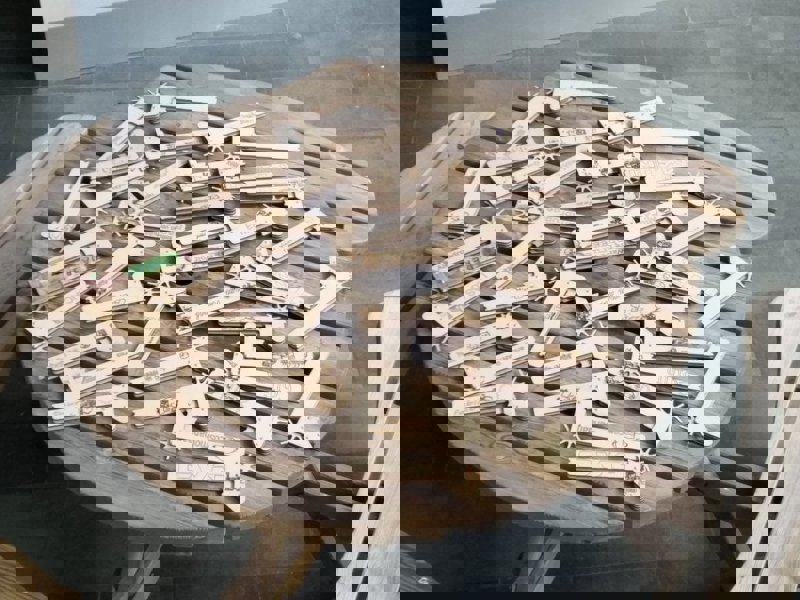 طرح تفنگ نوار لاستیکی مناسب برای استفاده در دستگاه های cnc چوب و cnc لیزر - laser cut rubber band gun