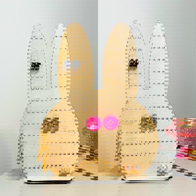 طرح جا گوشواره ای خرگوشی مناسب برای استفاده در دستگاه های cnc چوب و cnc لیزر - laser cut bunny earring holder