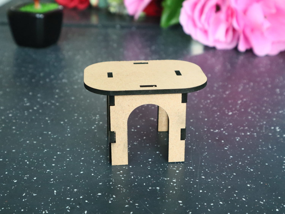 طرح میز مینیاتوری مناسب برای استفاده در دستگاه های cnc چوب و cnc لیزر - laser cut miniature table cdr file