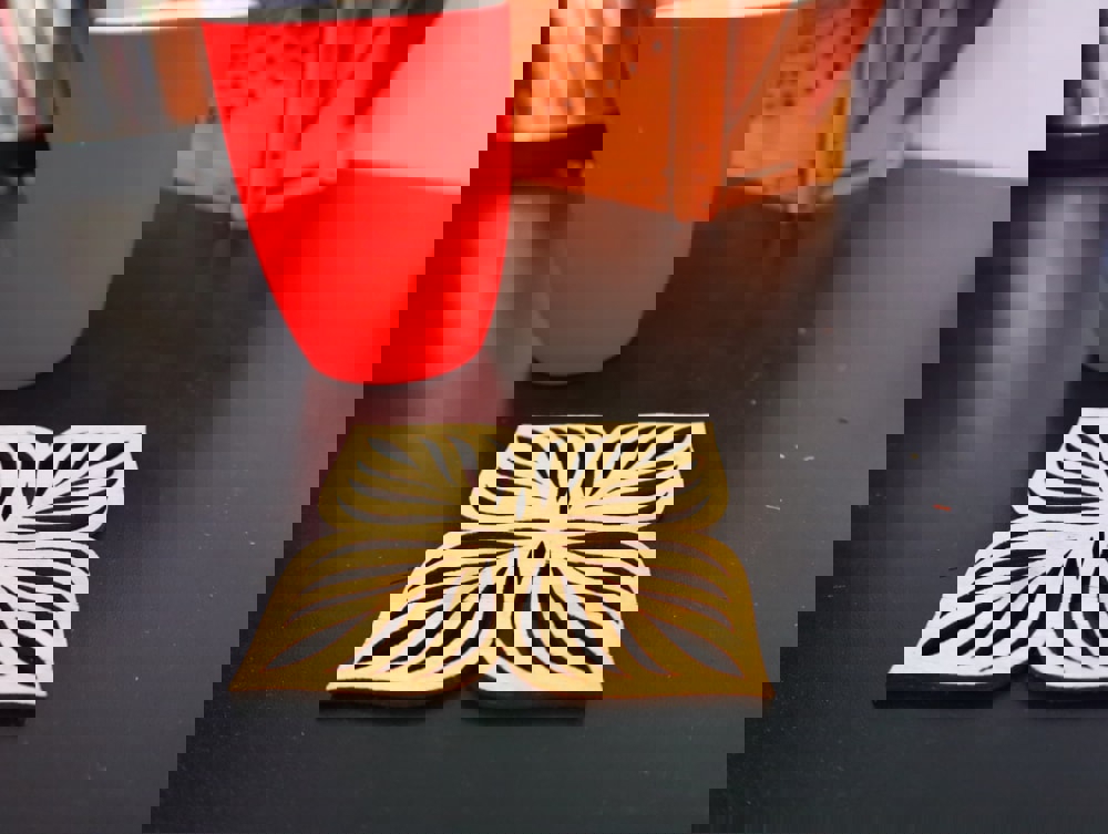 طرح زیرلیوانی گلدار مناسب برای استفاده در دستگاه های cnc چوب و cnc لیزر - laser cut floral tea cup coasters dxf file