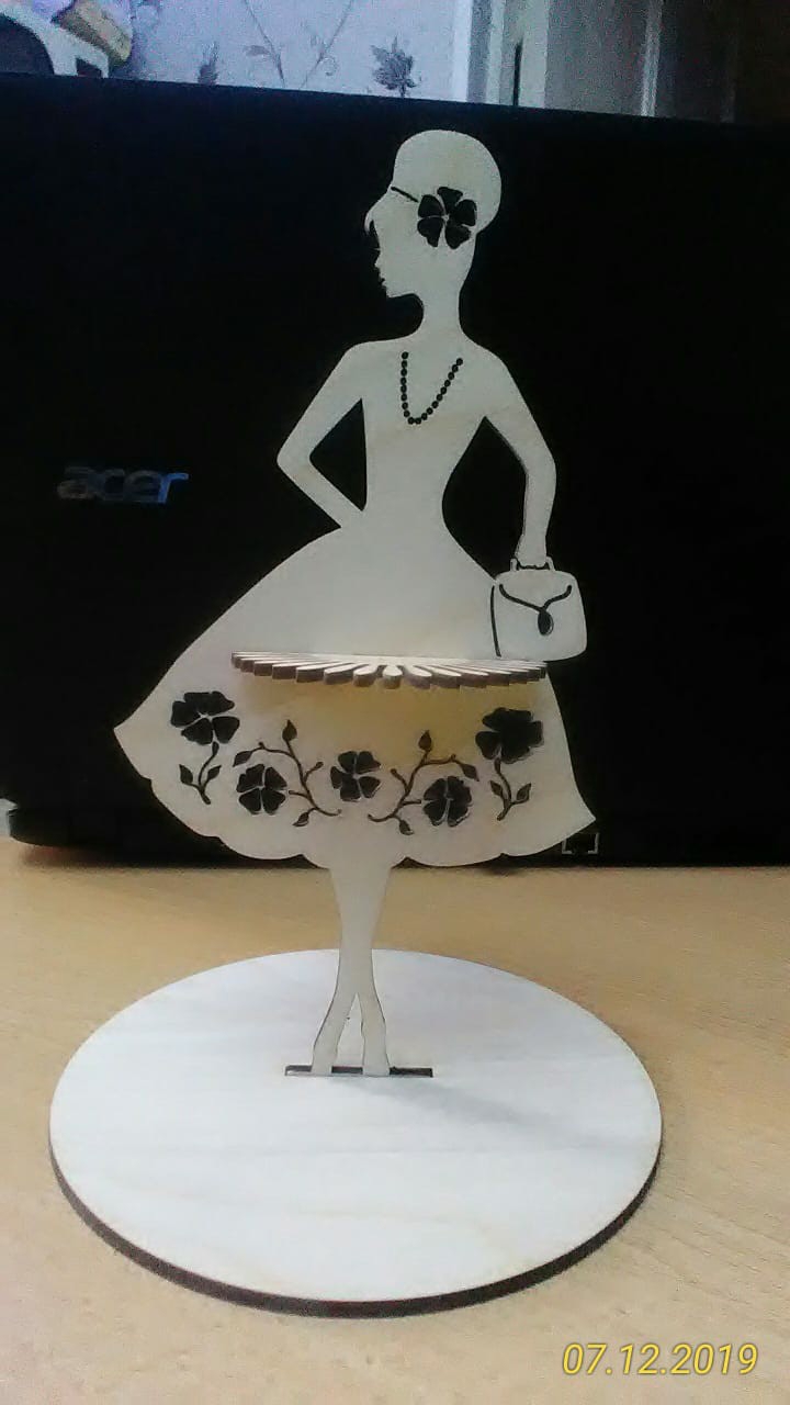 طرح جا دستمال سفره مدرن زنانه مناسب برای استفاده در دستگاه های cnc چوب و cnc لیزر - modern lady napkin holder dxf file