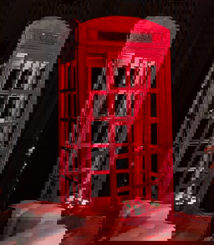 طرح کیوسک تلفن قرمز انگلیسی مناسب برای استفاده در دستگاه های cnc چوب و cnc لیزر - red british phone box laser cut plans cdr file