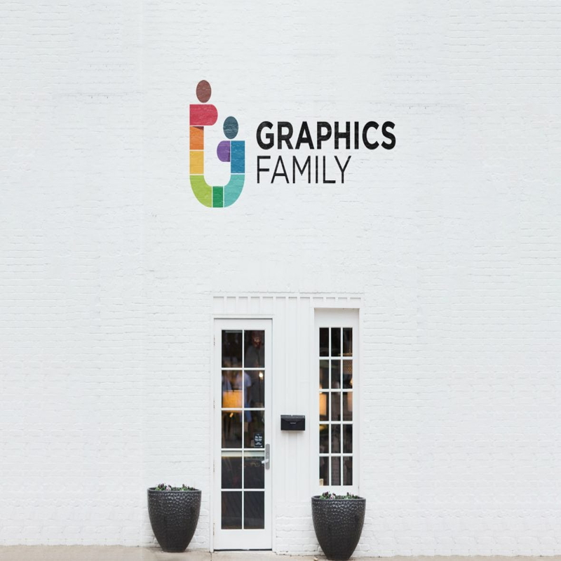 فایل موکاپ لوگوی فروشگاه زیبا - Beautiful Shop Logo Mockup