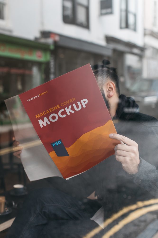 فایل ماکت مجله خوانی - Magazine Reading Mockup