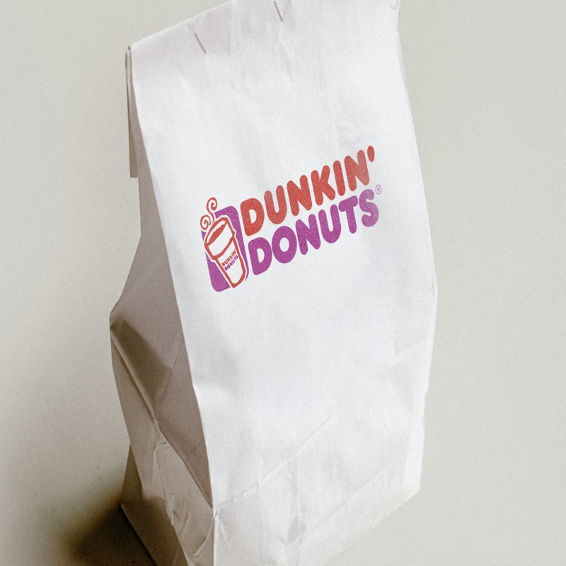 فایل موکاپ لوگو بسته‌بندی کیسه کاغذی - Paper Bag Parcel Logo Mockup