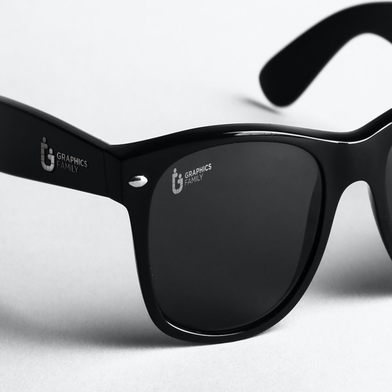 فایل موکاپ لوگو شرکت عینک سازی پریمیوم - Premium Glasses Company Logo Mockup