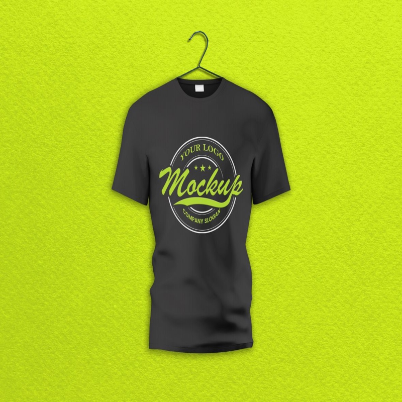 فایل موکاپ تی‌شرت واقع‌گرایانه - Realistic T-Shirt Mockup