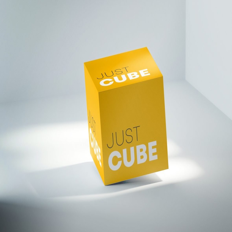 فایل ماکت طراحی جعبه مربعی - Square Box Design Mockup