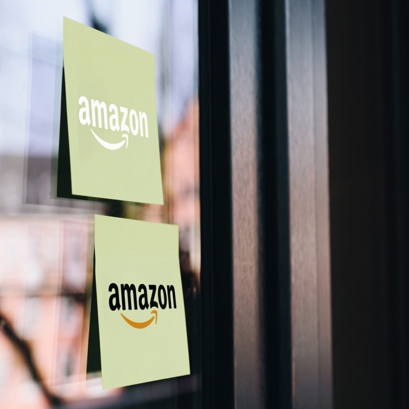 فایل موکاپ لوگو یادداشت چسبدار روی شیشه - Sticky Note on Glass Logo Mockup