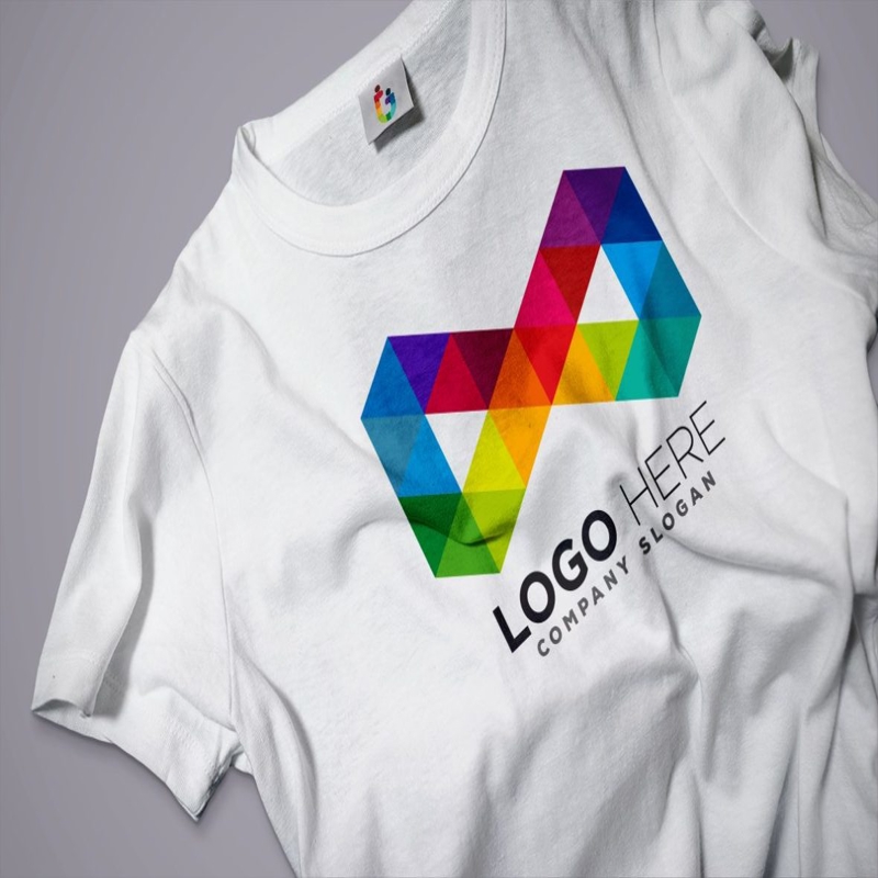 فایل موکاپ تی‌شرت و تگ - T-Shirt & Tag Mockup