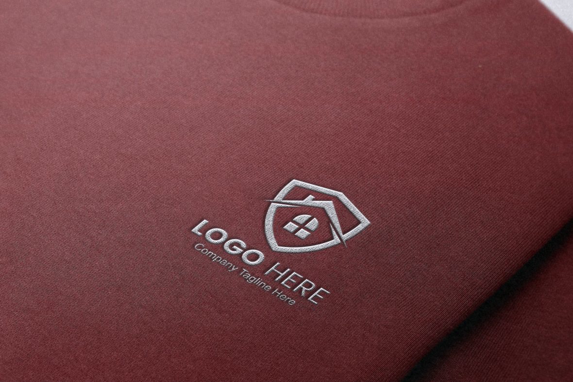 فایل موکاپ لوگو گلدوزی شده با بافت لباس - Clothing Textured Embroidered Logo Mockup