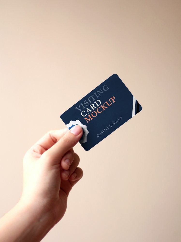 فایل طرح کارت ویزیت ممتاز در دست - Premium Business card in hand mockup